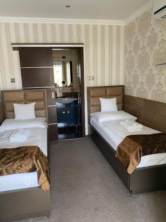 Blueline Motel Jászberény Εξωτερικό φωτογραφία