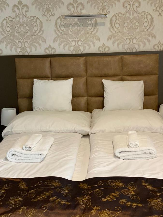 Blueline Motel Jászberény Εξωτερικό φωτογραφία