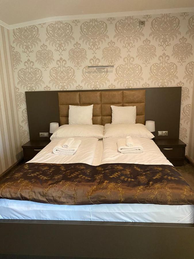 Blueline Motel Jászberény Εξωτερικό φωτογραφία